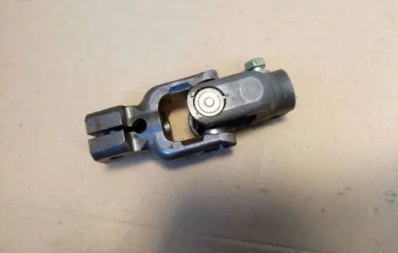Toyota Avensis T250 Steering wheel axle NE67614