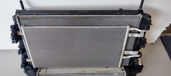 BMW X1 F48 F49 Radiator set 7643331 7643360 7636071