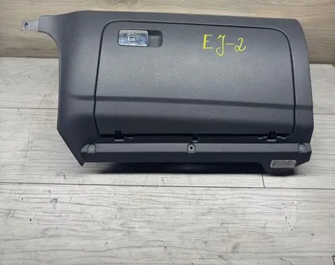 Volkswagen Golf VI Glove box 1k1857290 0674981X
