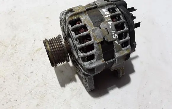 Renault Megane IV Generator/alternator 231004EA0A