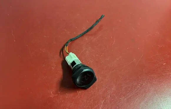BMW X1 U11 12 V Socket (rear) 9392056