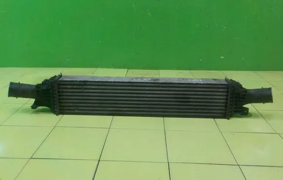 Audi A5 8T 8F Intercooler radiator L3122003 8K0145805G