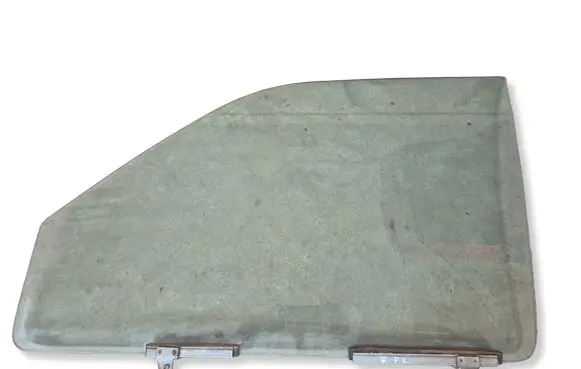 Mitsubishi L200 Front door window glass four-door MR259235