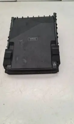 Volkswagen Sharan Fuse box cover 1K0937132F