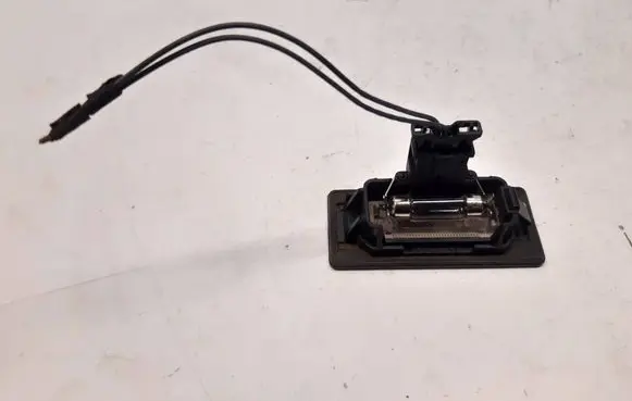 Volkswagen PASSAT B6 Number plate light 8T0943021