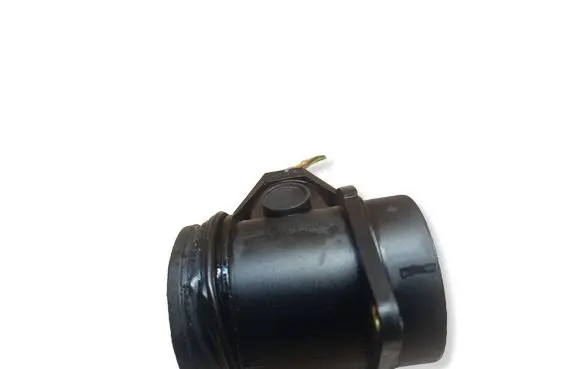 Skoda Octavia Mk2 (1Z) Mass air flow meter 1080817 357972754 LM1058