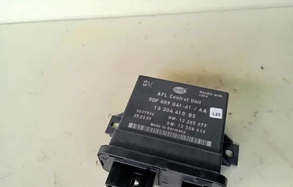 Opel Insignia A Light module LCM 13304410 5DF00904161
