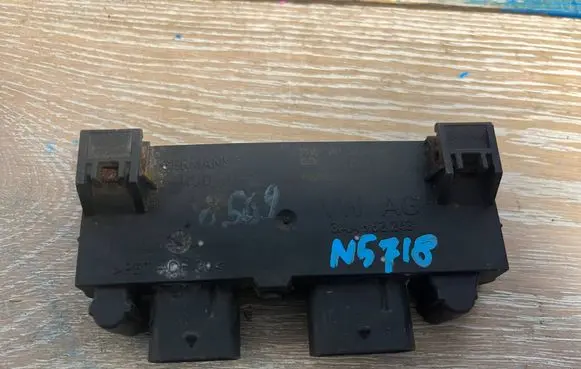 Skoda Yeti (5L) Other control units/modules 327606001 66006DB 3AA962243