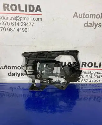 Front bumper mounting bracket