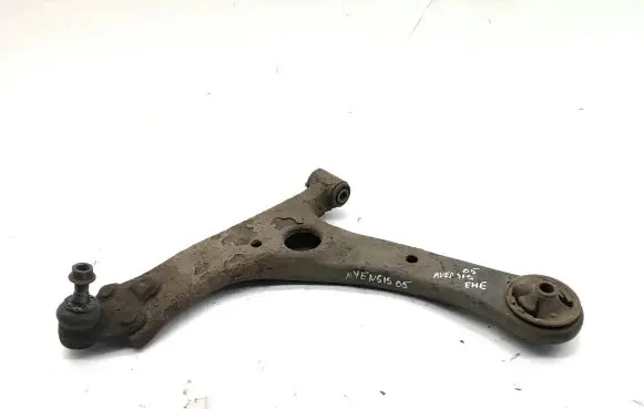 Toyota Avensis T250 Front lower control arm/wishbone