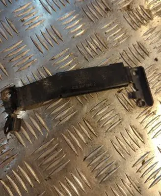 Audi A8 S8 D3 4E Engine control unit holder 8E0907500J