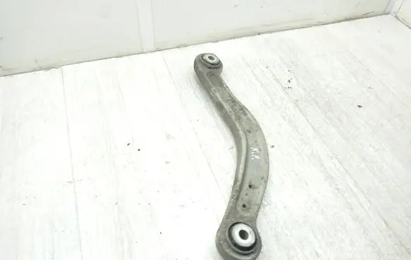 Mercedes-Benz C W204 Rear control arm 20407