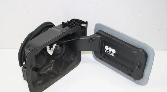 BMW X7 G07 Fuel tank cap lock 7440020