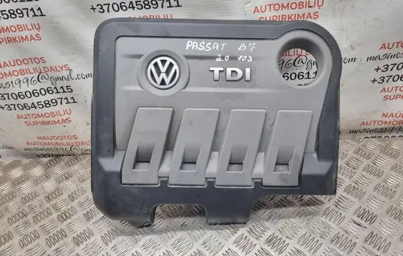 Volkswagen PASSAT B7 Engine cover (trim) 03L103925AA