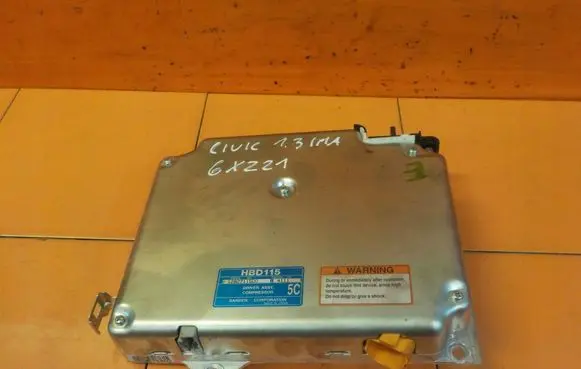 Honda Civic Battery charger (optional) HBD115