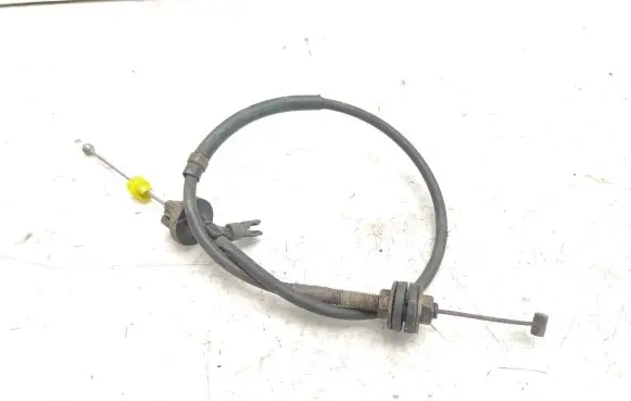 Mazda B series UF Throttle cable 