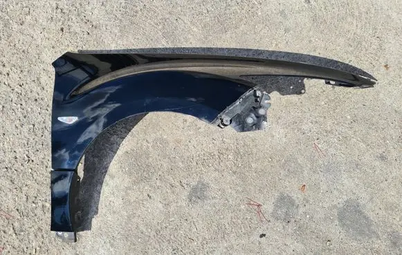 Mazda 6 Fender GS1D52110C