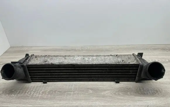 BMW 3 E90 E91 Intercooler radiator 52491608
