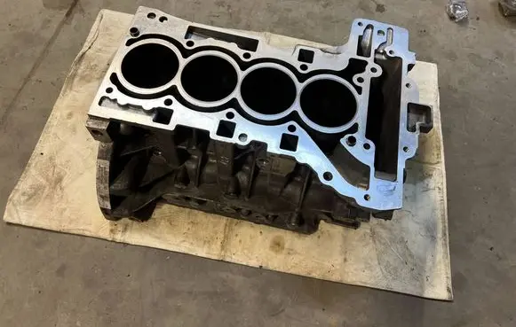 BMW X3 F25 Engine block 7587604 7587601 N20B20B