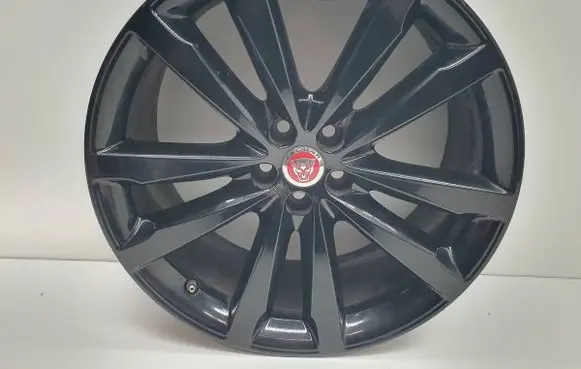 Jaguar F-Pace R20 alloy rim 