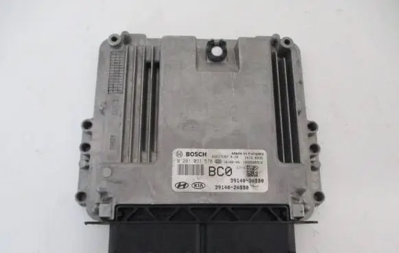 Hyundai i30 Engine control unit/module 391402ABB0