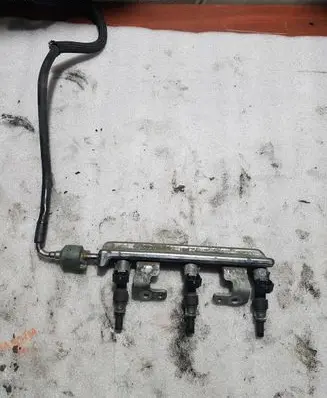 Nissan Micra Fuel main line pipe 0445214024