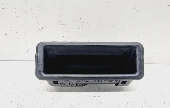 BMW 5 E60 E61 Tailgate opening switch 51247118158