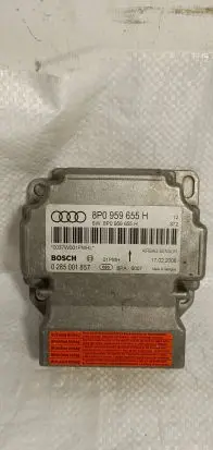 Audi A3 S3 8P Airbag control unit/module 8P0959655H 5001857