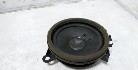 Volvo V70 Front door speaker 30657445