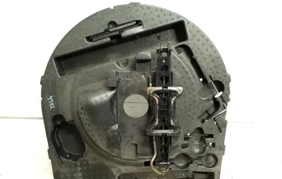Citroen DS4 Tool set 9671574380