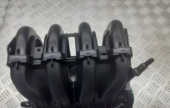 Peugeot 207 Intake manifold