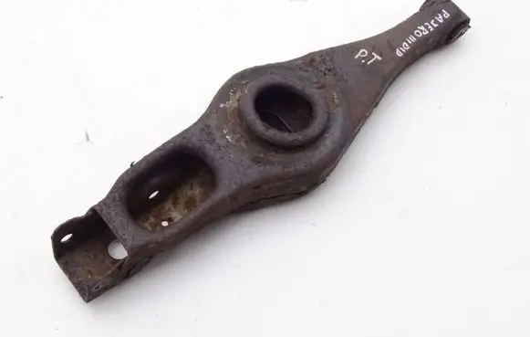 Mitsubishi Pajero Rear control arm