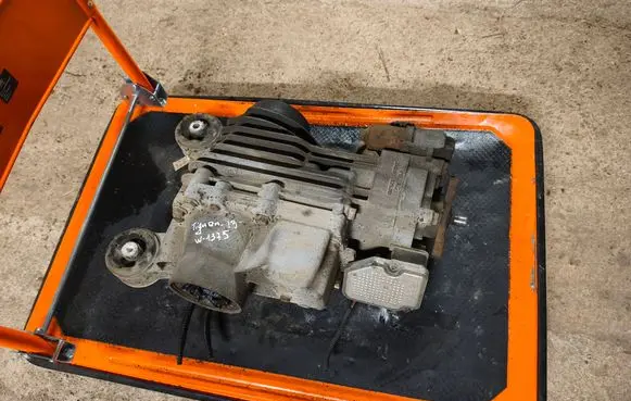 Volkswagen Tiguan Rear differential 0AY907554E