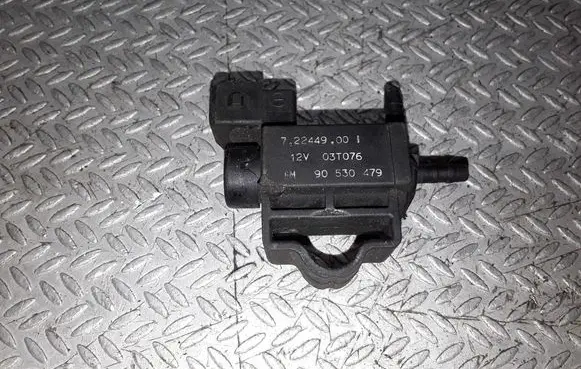 Opel Zafira A Vacuum valve 90530479