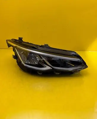 Volkswagen Golf VIII Headlight/headlamp 5H1941030