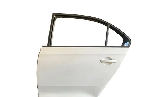 Skoda Rapid (NH) Rear door 5JA833311