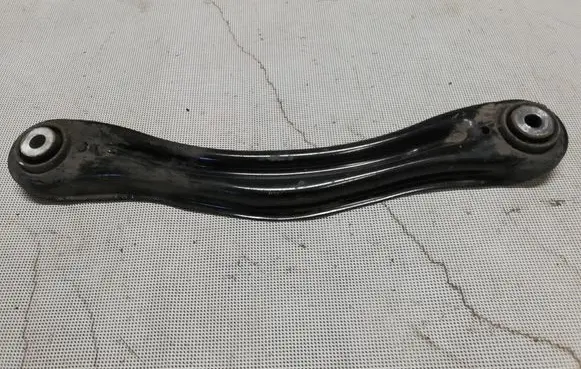 Mercedes-Benz R W251 Rear control arm