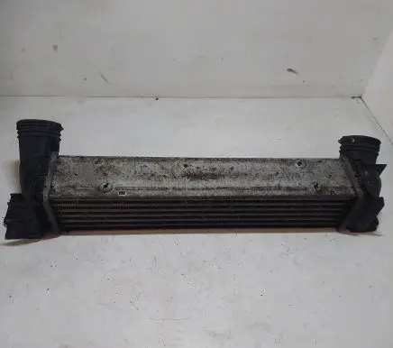 BMW 3 E90 E91 Intercooler radiator 752491608
