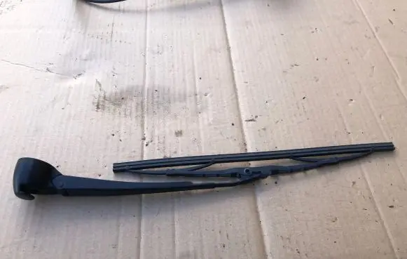 Seat Ibiza II (6k) Rear wiper blade arm 1J6955707A
