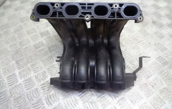 Nissan Micra Intake manifold