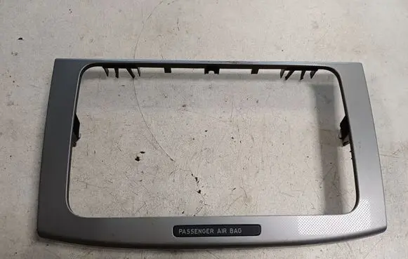 Volkswagen PASSAT B6 Radio/GPS head unit trim 3C0858069M