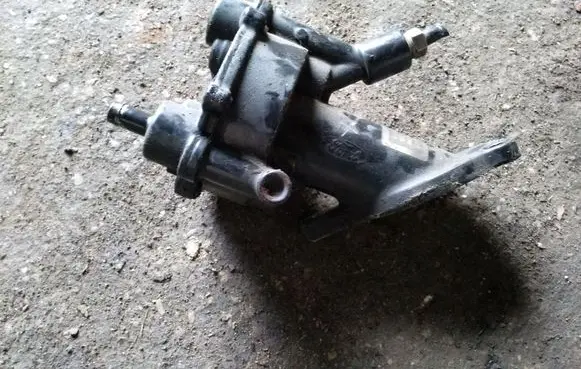 Ford Focus Vacuum pump