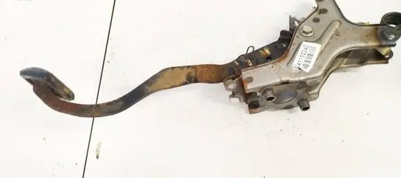 Toyota Auris 150 Clutch pedal