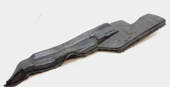 Volvo V50 Fender foam support/seal 30780205