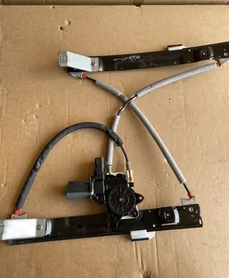 Jaguar XJ X351 Front door window regulator with motor D346201