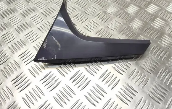 Tailgate/trunk spoiler