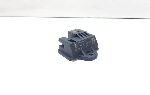 BMW 3 E90 E91 Glow plug pre-heat relay 7810856
