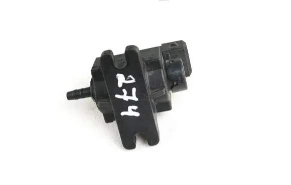 Audi A3 S3 8L Turbo solenoid valve 037906283b 72239300