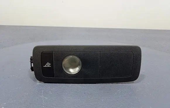 Volkswagen Touareg II Boot/trunk interior light 7P6947292T
