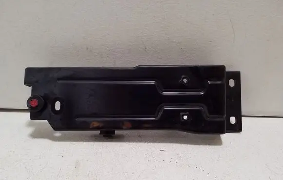 Nissan Leaf I (ZE0) Other engine bay part 924413NL0B